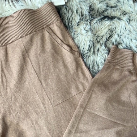 OVLA Women Camel Colour Jogger Sz 1x NWT. Very Soft and comfortable. - Picture 8 of 9
